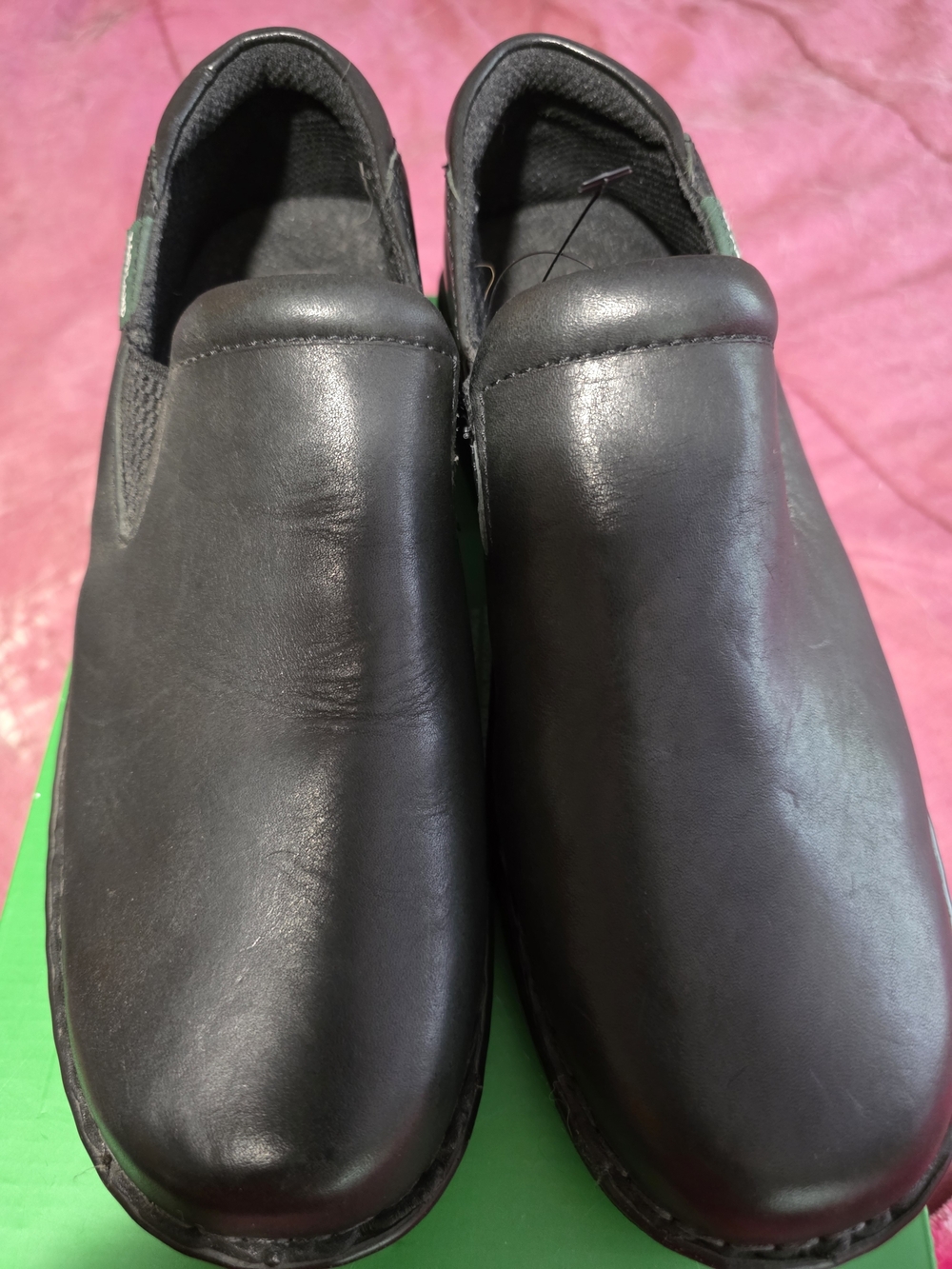 Womens Slip-On Leather Comfort Shoes - Black